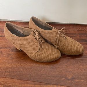 Dr. Scholl’s Oxford Booties